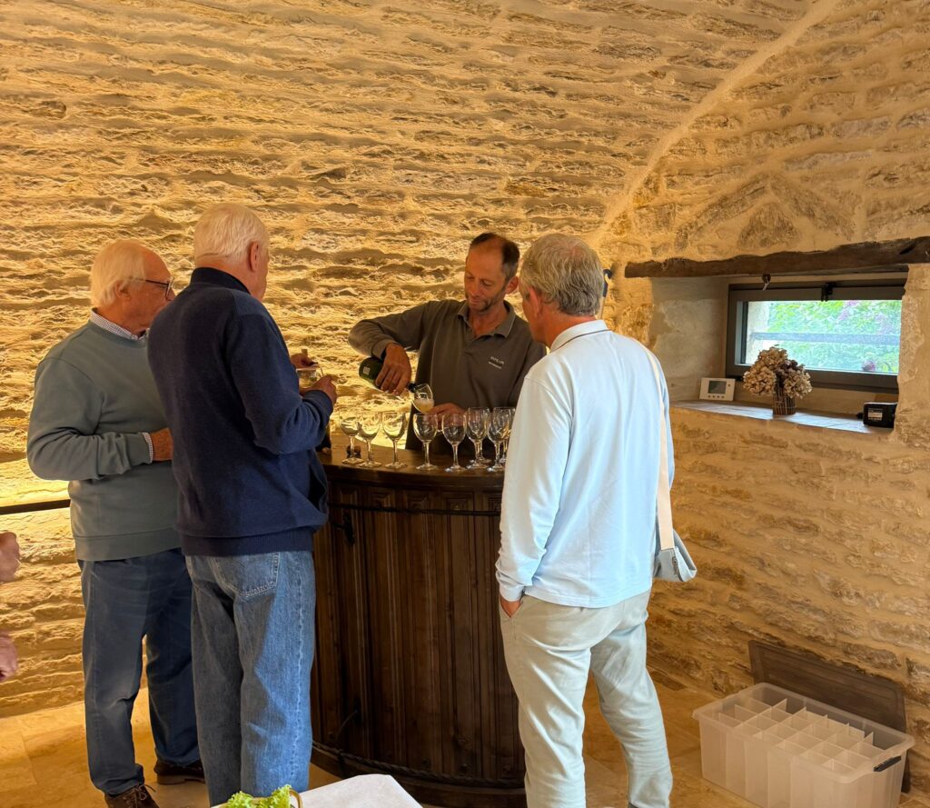 Dégustation de vins de Bourgogne au Mauny